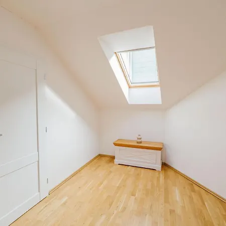 Apartment Apartman Pri Zvone *